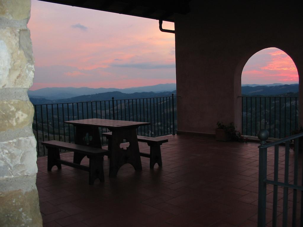 Agriturismo Monte Valentino Пьетралунга Номер фото
