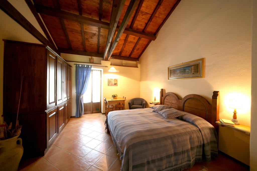Agriturismo Monte Valentino Пьетралунга Номер фото